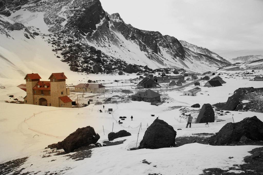 Portezuelo Del Viento - Hostel De Montana Лас-Куевас Екстер'єр фото