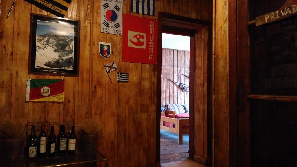 Portezuelo Del Viento - Hostel De Montana Лас-Куевас Екстер'єр фото